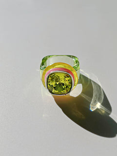 resin rhinestone ring