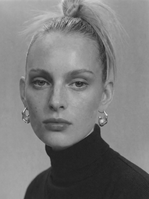 Mounser Free form sculptural hoop earrings in sterling silver