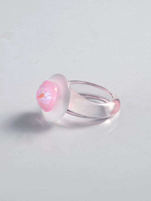 side view of MOUNSER Raw Gradient Cellophane Ring in Sweet Dream featuring a Swarovski crystal and acrylic resin band