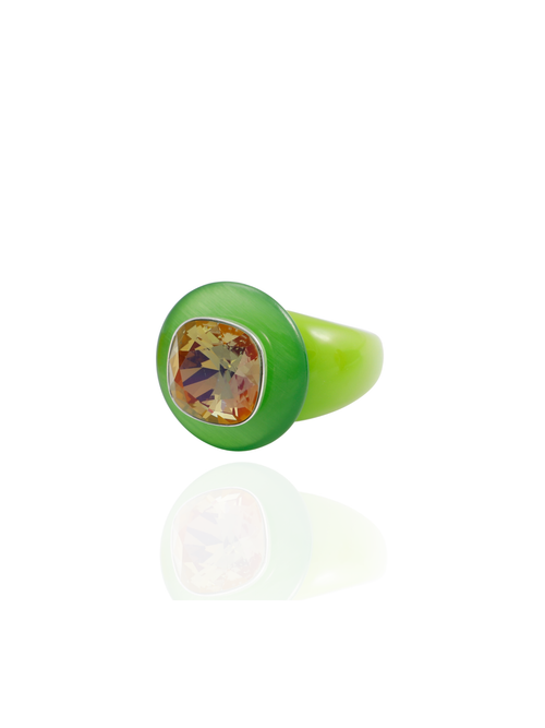 Side profile of the MOUNSER Ring Pop in Mesclun showing its sculptural shape and opaque spring green acrylic resin band.